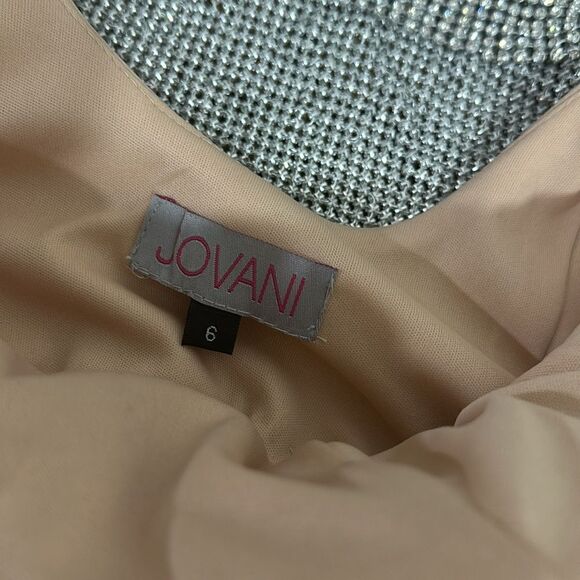 Jovani Short and Cocktail Jacqueline Special Occasion Dress In Silver Size 6 - Picture 9 of 15